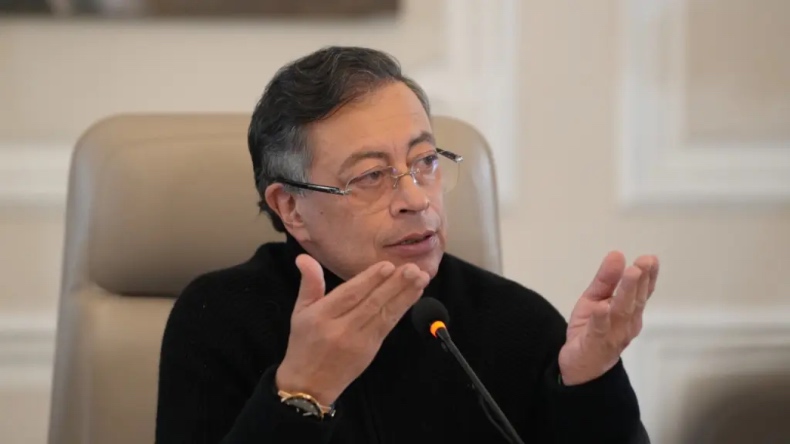 Funcionaria del despacho de Petro niega ser parte del ‘cartel de los diplomas’ Funcionaria del despacho de Petro niega ser parte del ‘cartel de los diplomas’