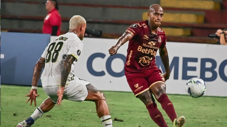 Tolima sufrió y avanzó por penales a la fase tres de la Copa Libertadores Tolima sufrió y avanzó por penales a la fase tres de la Copa Libertadores