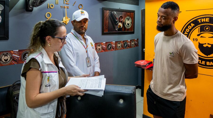 Hallan fallas sanitarias en barbería del barrio Cantabria tras denuncia ciudadana Hallan fallas sanitarias en barbería del barrio Cantabria tras denuncia ciudadana