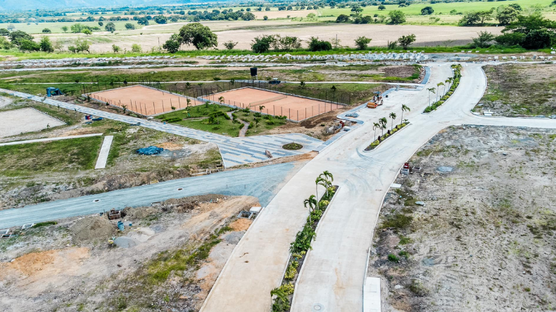 Sellan obras en el exclusivo condominio Golden Club de Ibagué Sellan obras en el exclusivo condominio Golden Club de Ibagué